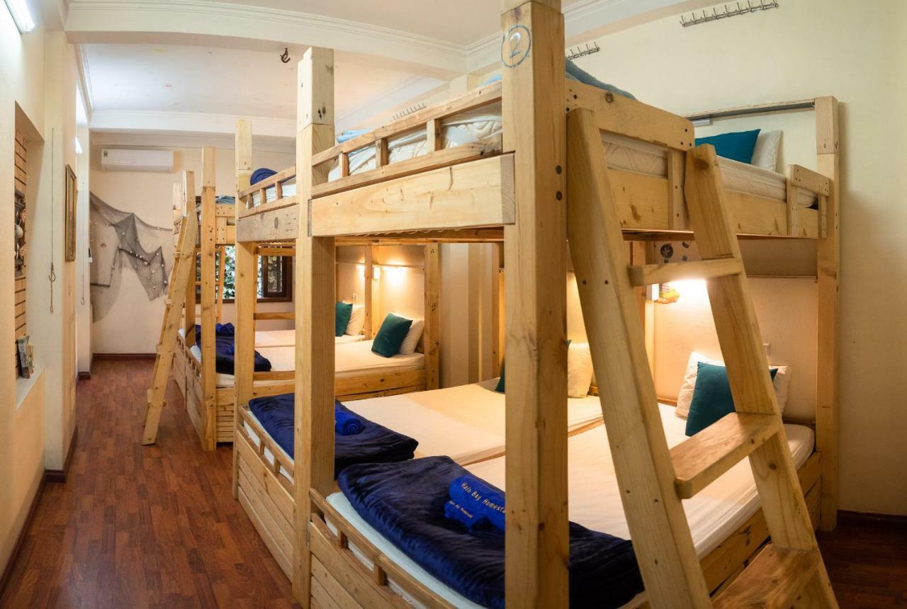 Halo Bay Homestay Ha Long Exteriör bild